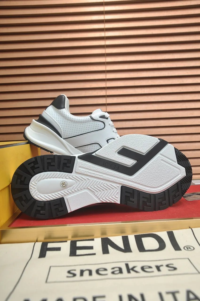 Men's shoes 💰600💶 [Fendi] The latest casual sports shoes 🔥 Many 💑 stars have the same style FD match. The original version is a one-to-one replica. Designer Kim Jones's first fendi match and Donkey brand Trainer basketball sneakers. Material: Original silk mesh. Lining: Breathable mesh. Packaging: Original 1:1 matching high-end packaging. Size: 38-45 (45 is custom-made and cannot be returned or exchanged)